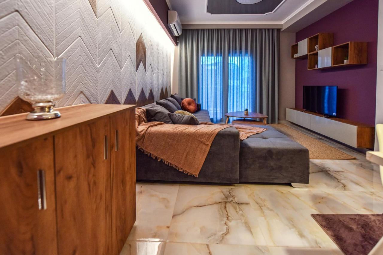 Κεντρικο Και Cosy Διαμερισμα Στην Κομοτηνη Lägenhet Komotini Exteriör bild