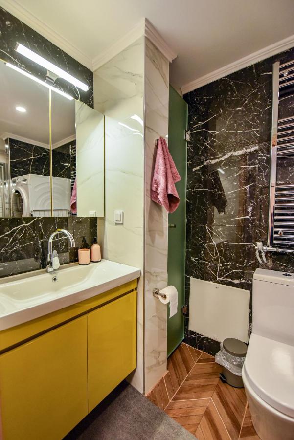 Κεντρικο Και Cosy Διαμερισμα Στην Κομοτηνη Lägenhet Komotini Exteriör bild