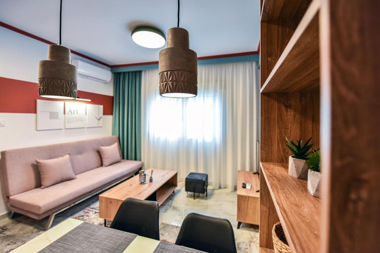 Κεντρικο Και Cosy Διαμερισμα Στην Κομοτηνη Lägenhet Komotini Exteriör bild